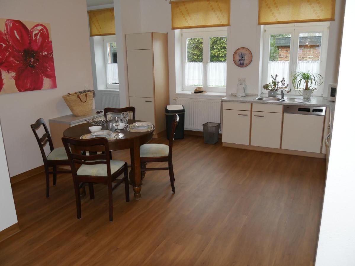 Lindenhof Wohnung 2, Erdgeschoss Vipperow Exteriér fotografie